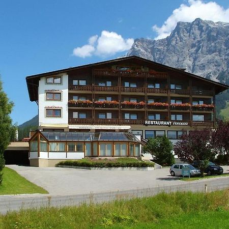 Hotel Feneberg Ehrwald Exterior photo